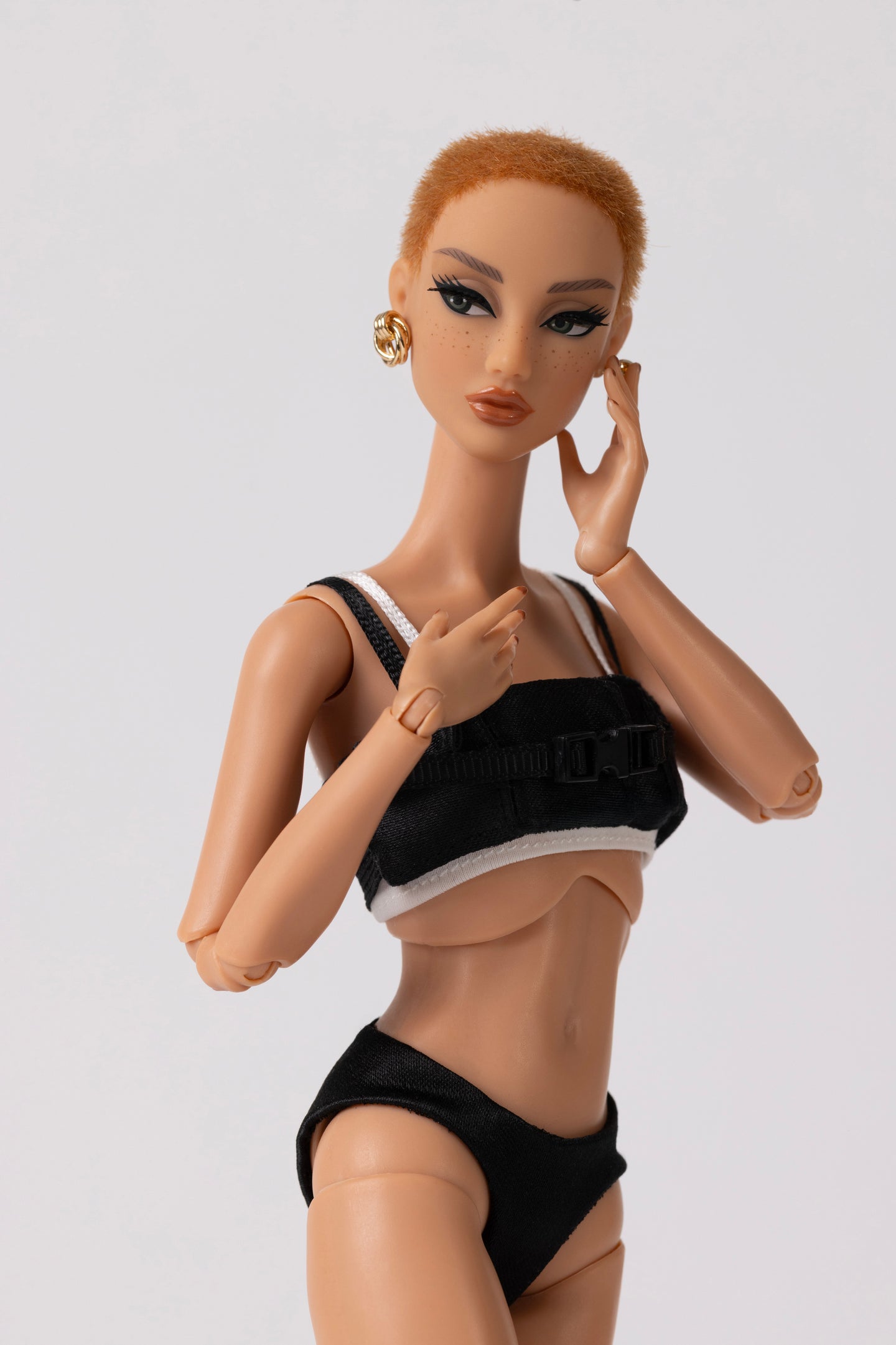 Series 2 PARIS Model No. 04