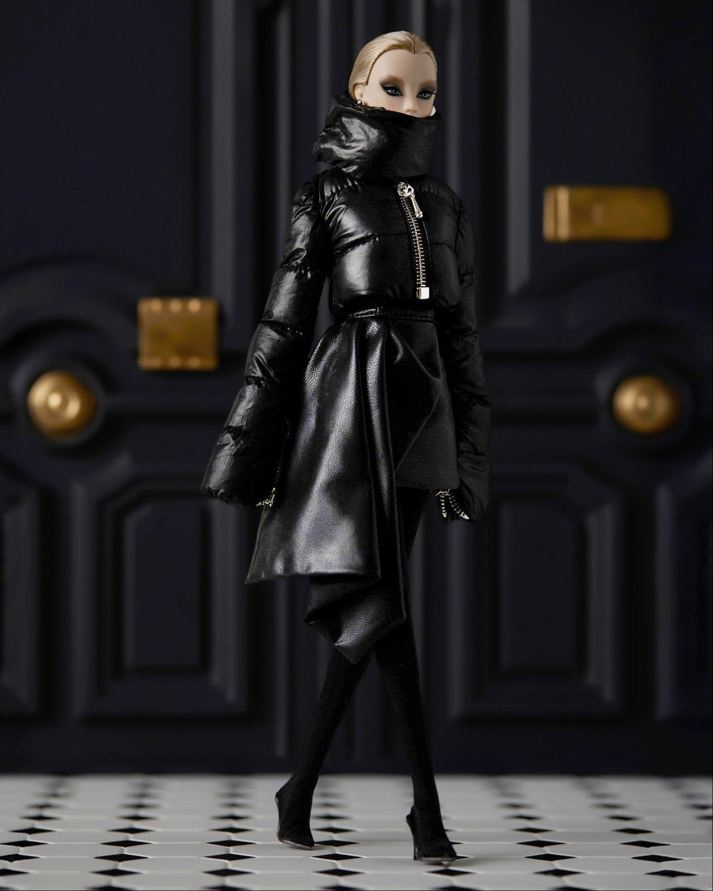 SERIES 2 PARIS Model No. 05