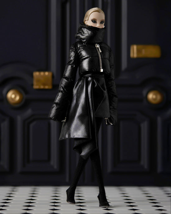 SERIES 2 PARIS Model No. 05