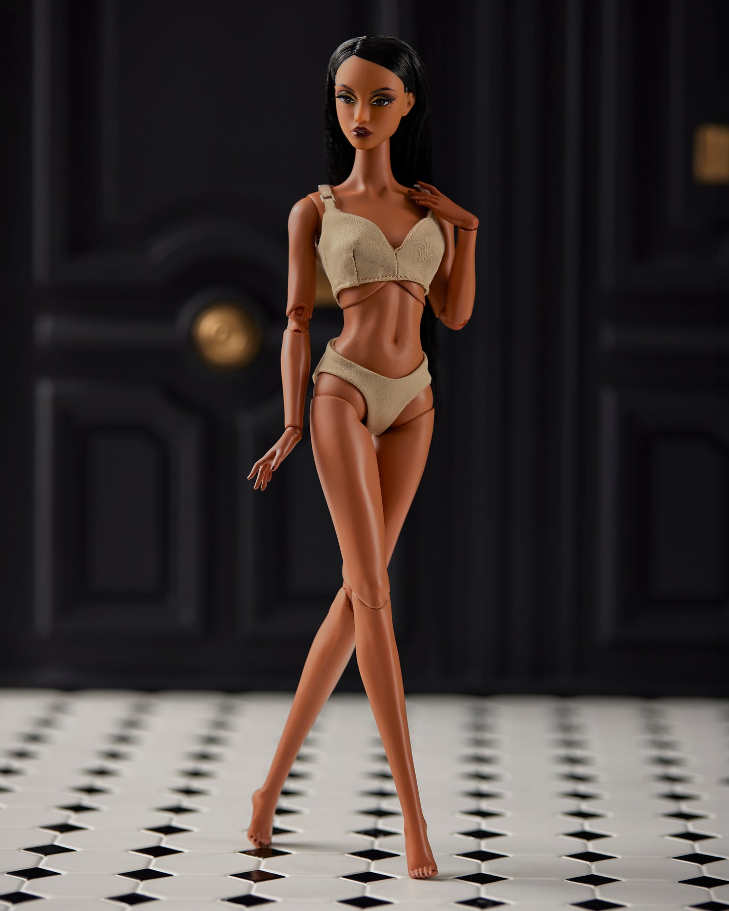 SERIES 2 PARIS Model No. 07
