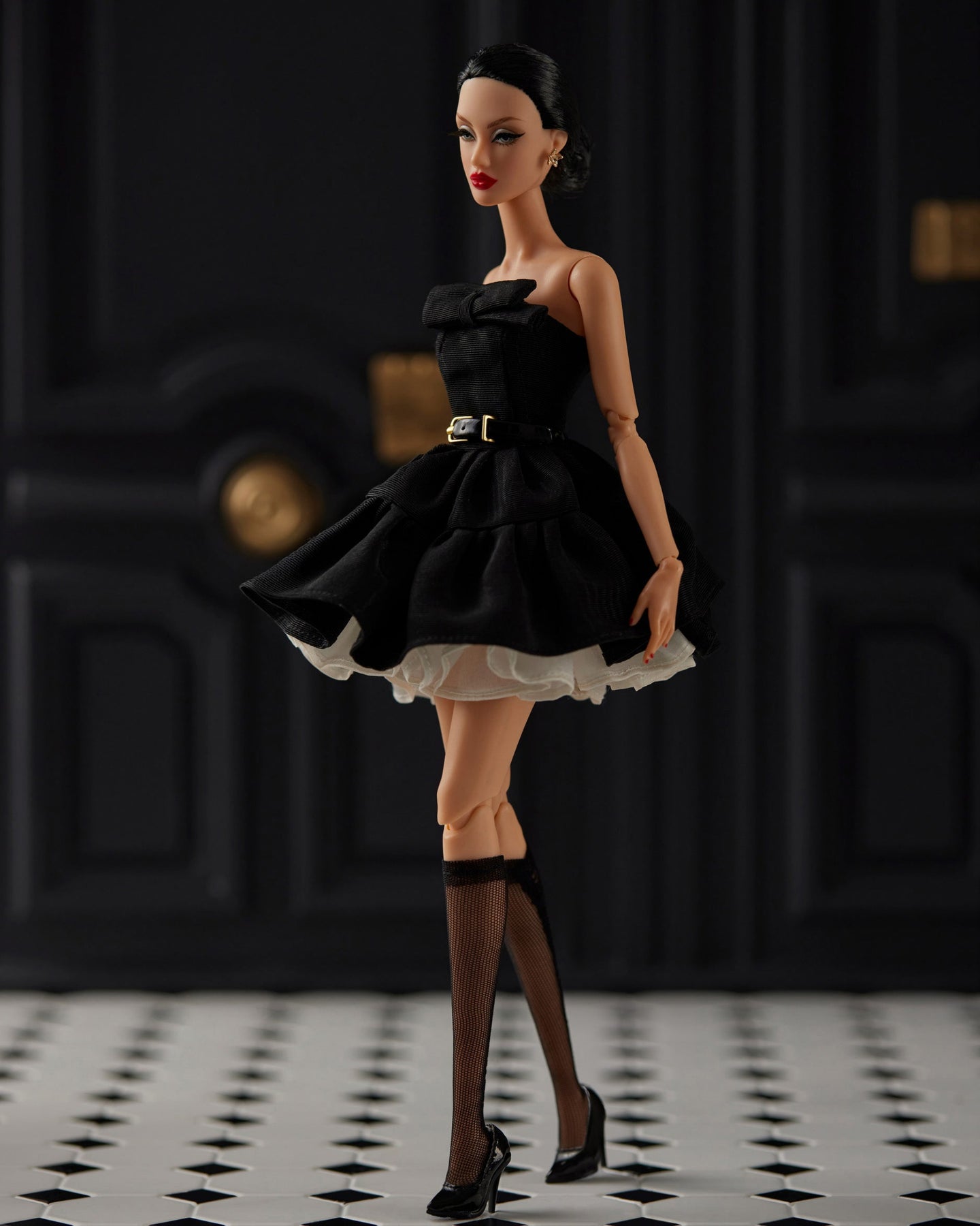 SERIES Paris Model No.8.5 Raven Edition